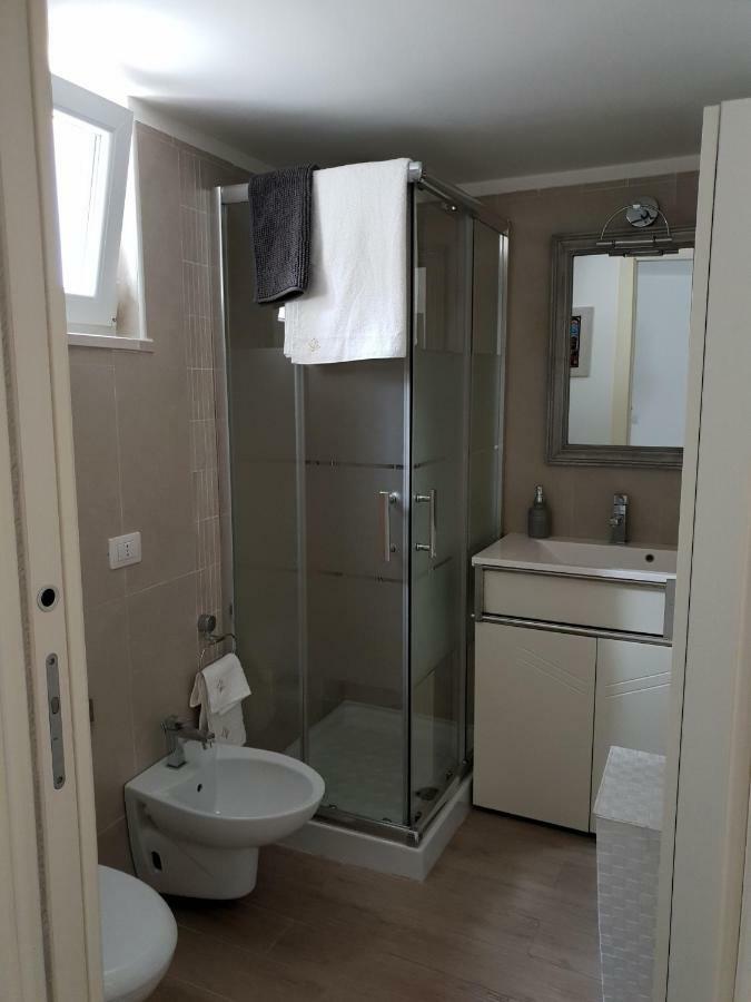 Casa Vacanze Don Vincenzo โมโนโปลี ภายนอก รูปภาพ