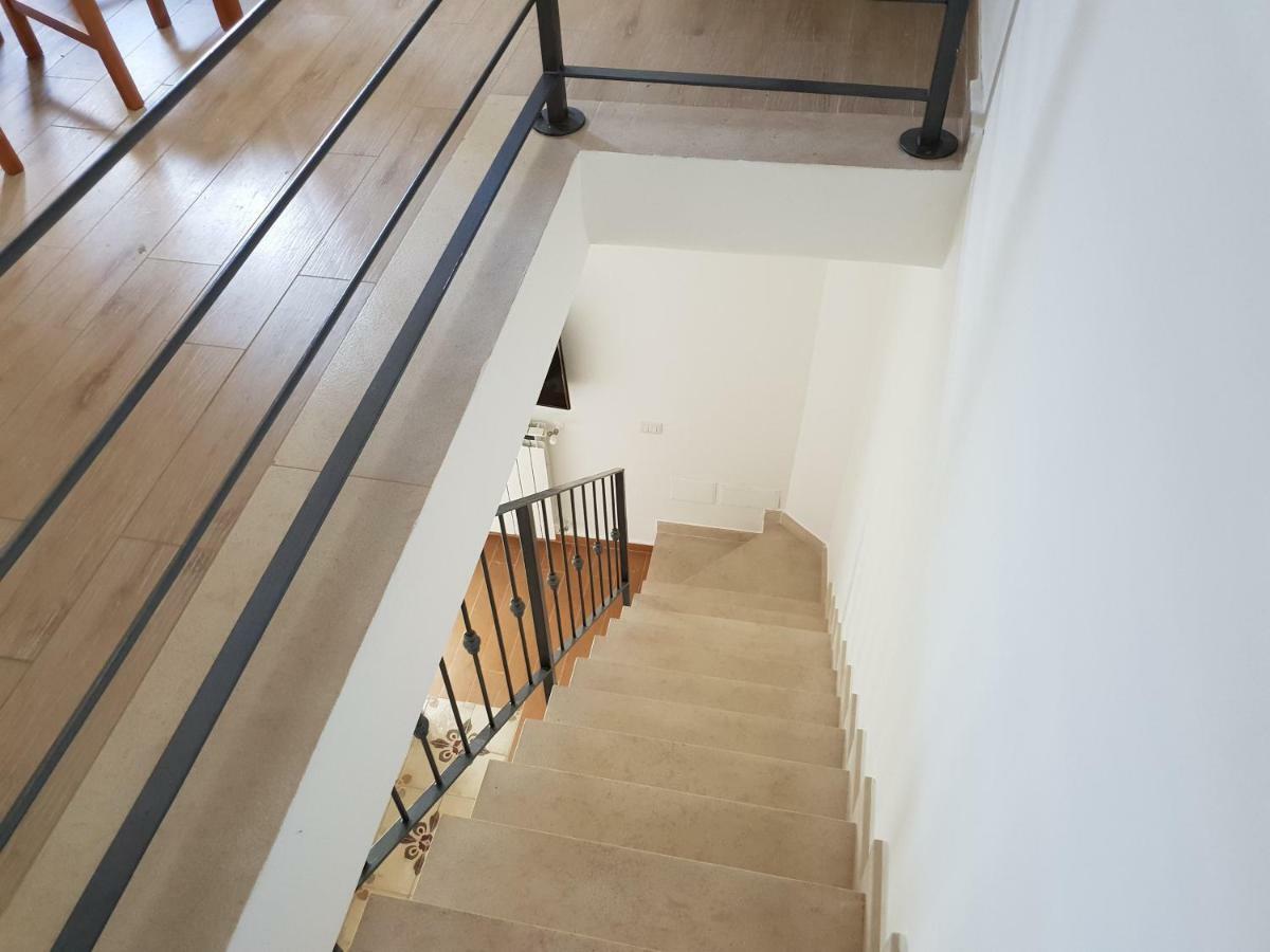 Casa Vacanze Don Vincenzo โมโนโปลี ภายนอก รูปภาพ
